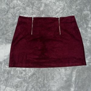 Velvet Skirt with Zipper Details
